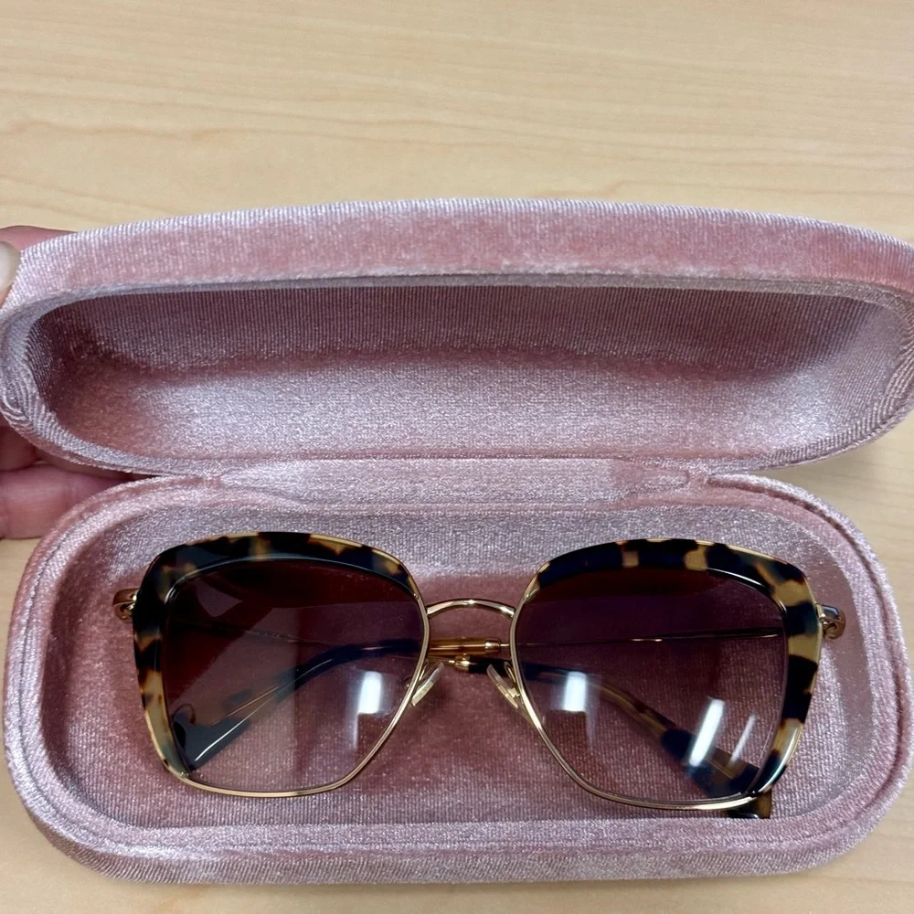 BNIB miu miu butterfly tortoiseshell sunglasses - Picture 2 of 12